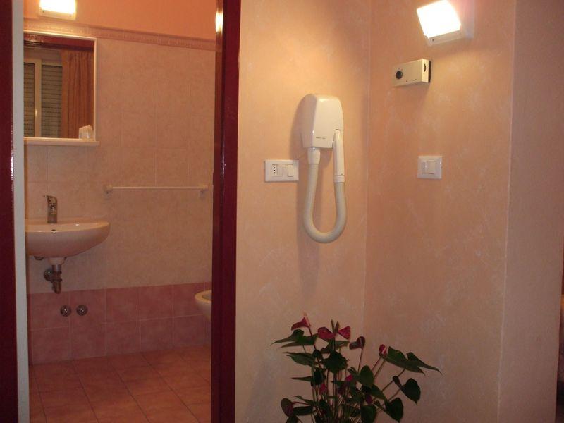 רימיני Hotel Venere מראה חיצוני תמונה