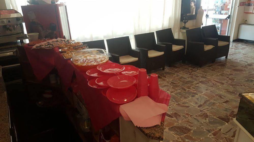 רימיני Hotel Venere מראה חיצוני תמונה